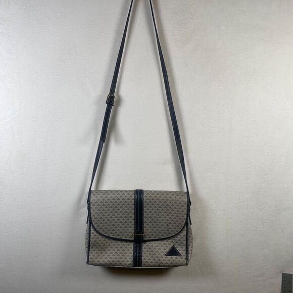 Vintage 1984 Liz Claiborne Crossbody Purse Made in Korea Navy Leather Trim Logo - Picture 1 of 15